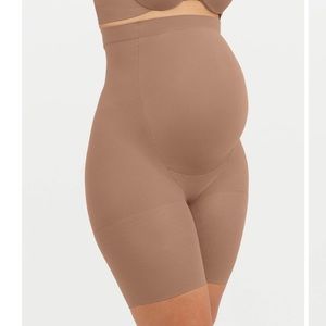 Spanx MAMA short (maternity)